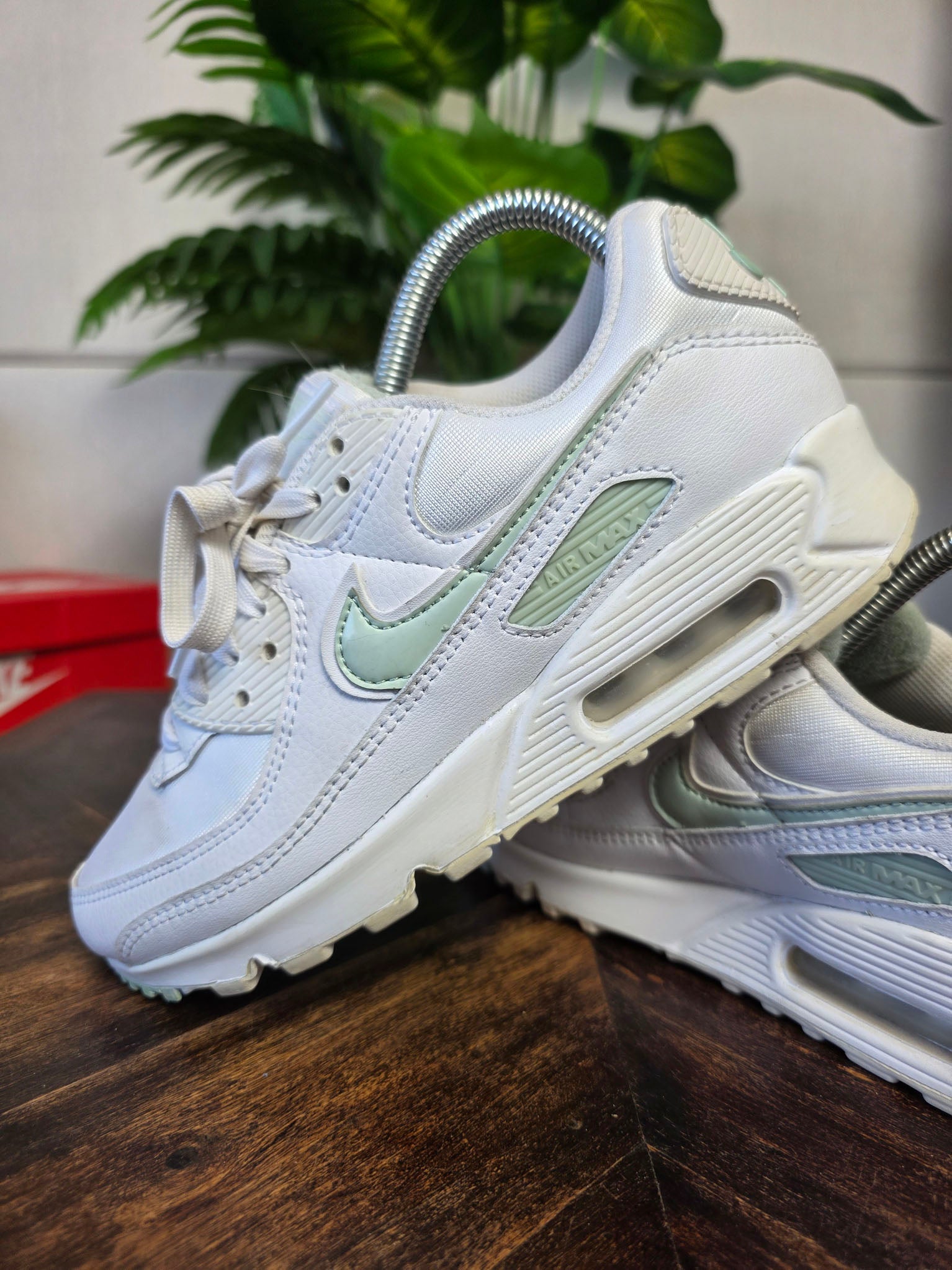 Nike Air Max 90 Pistachio Frost maat 37,5