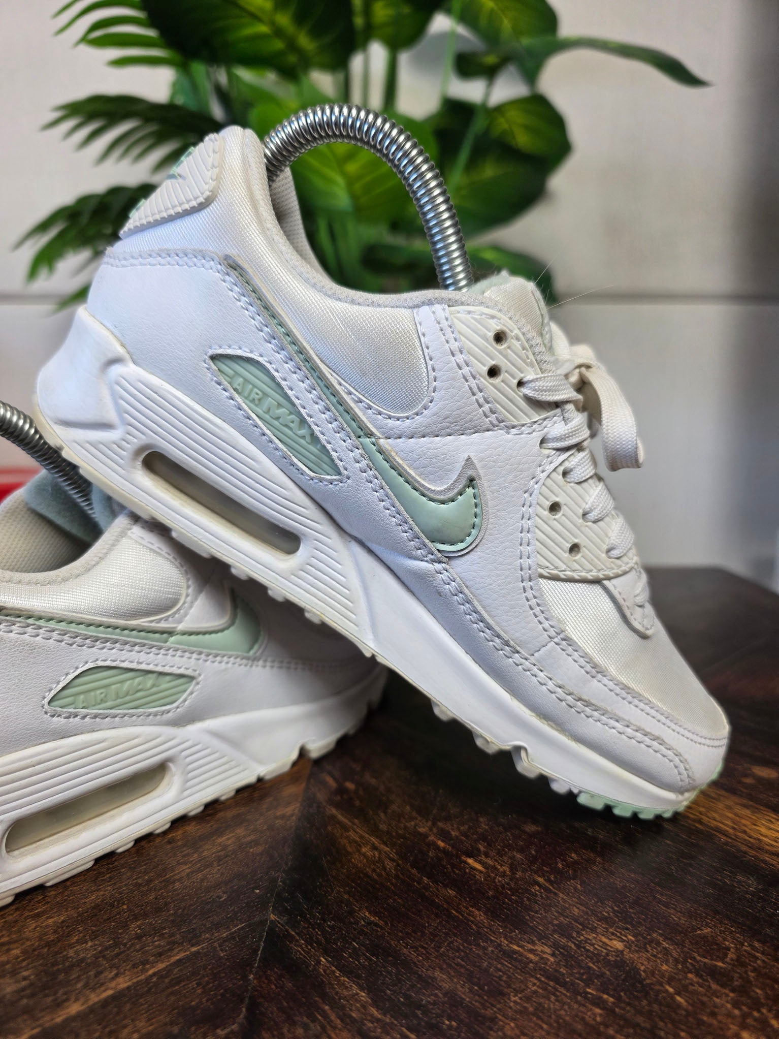 Nike Air Max 90 Pistachio Frost maat 37,5