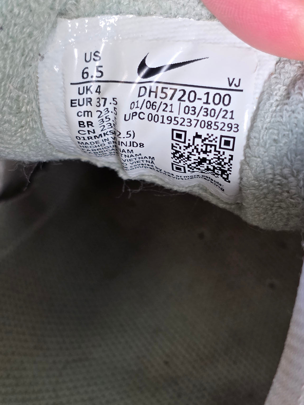 Nike Air Max 90 Pistachio Frost maat 37,5