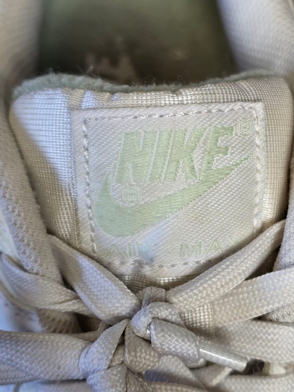 Nike Air Max 90 Pistachio Frost maat 37,5