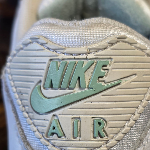 Nike Air Max 90 Pistachio Frost maat 37,5