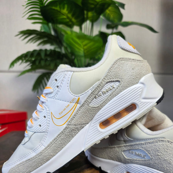 Nike Air Max 90 First Use 