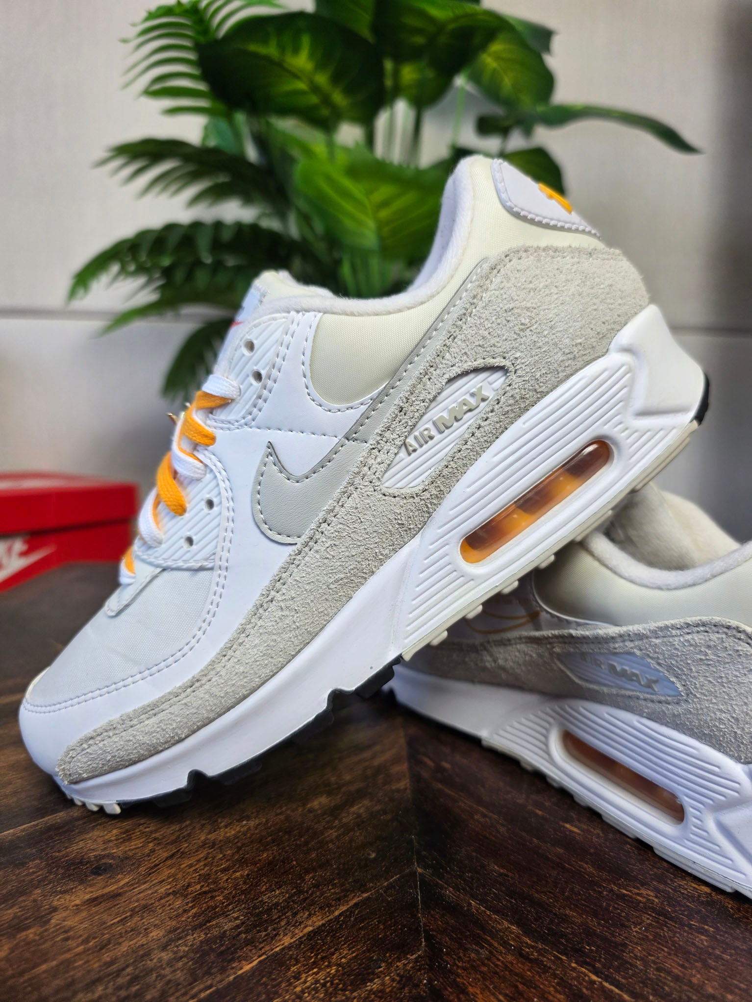 Nike Air Max 90 First Use "Light Bone" maat 41