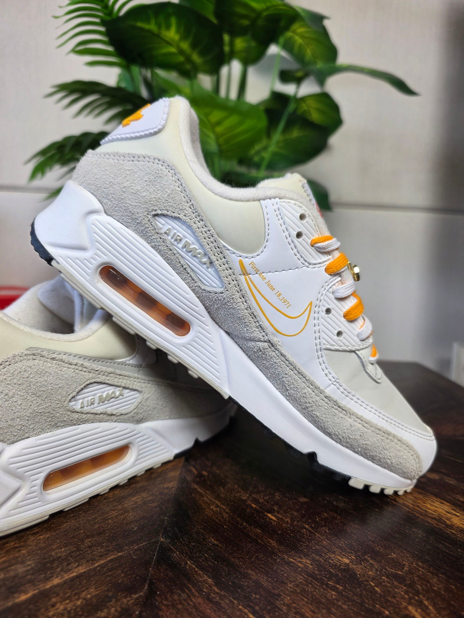 Nike Air Max 90 First Use "Light Bone" maat 41