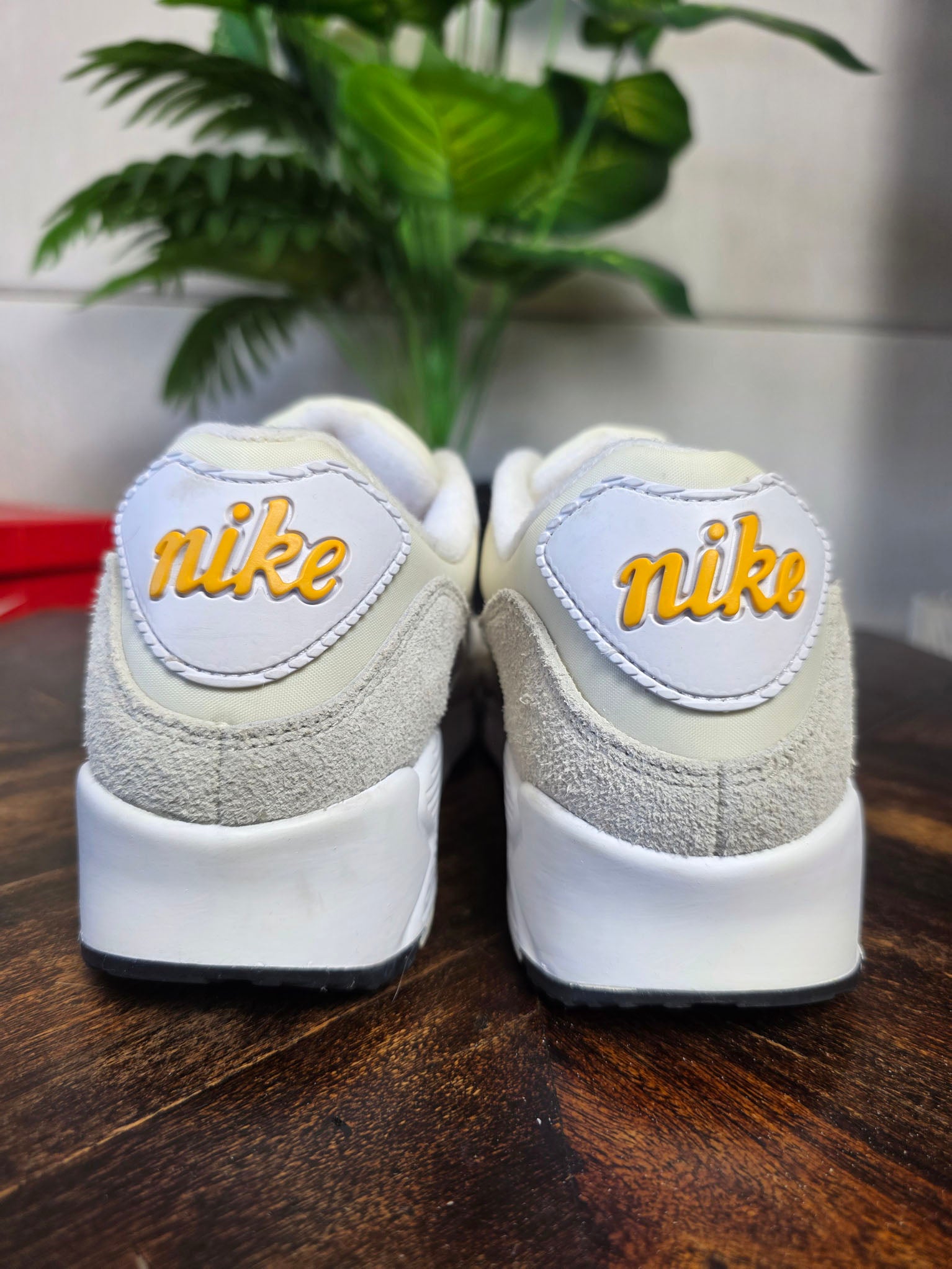 Nike Air Max 90 First Use "Light Bone" maat 41