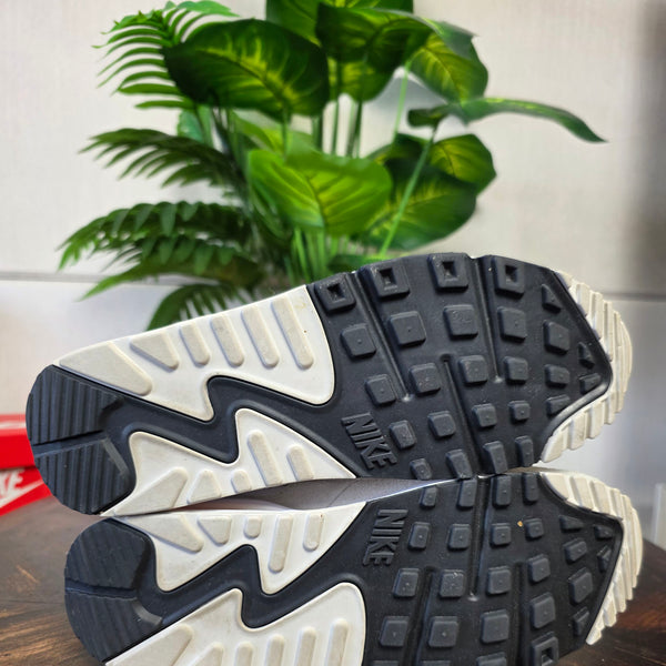 Nike Air Max 90 First Use 