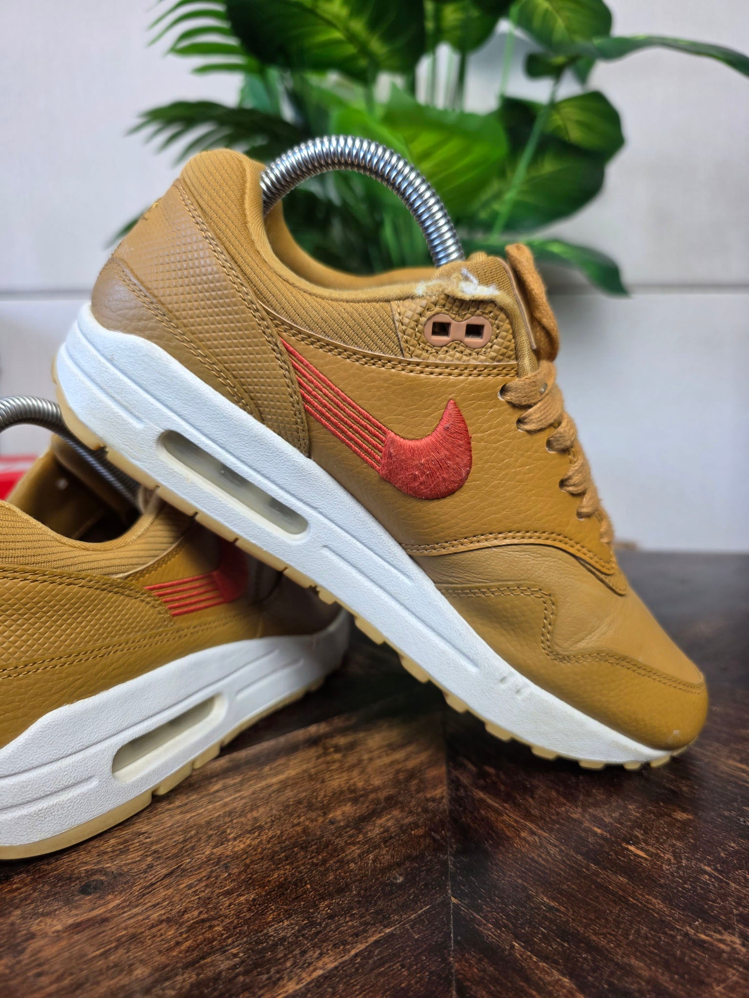 Nike Air Max 1 PRM Wheat Team Orange maat 39