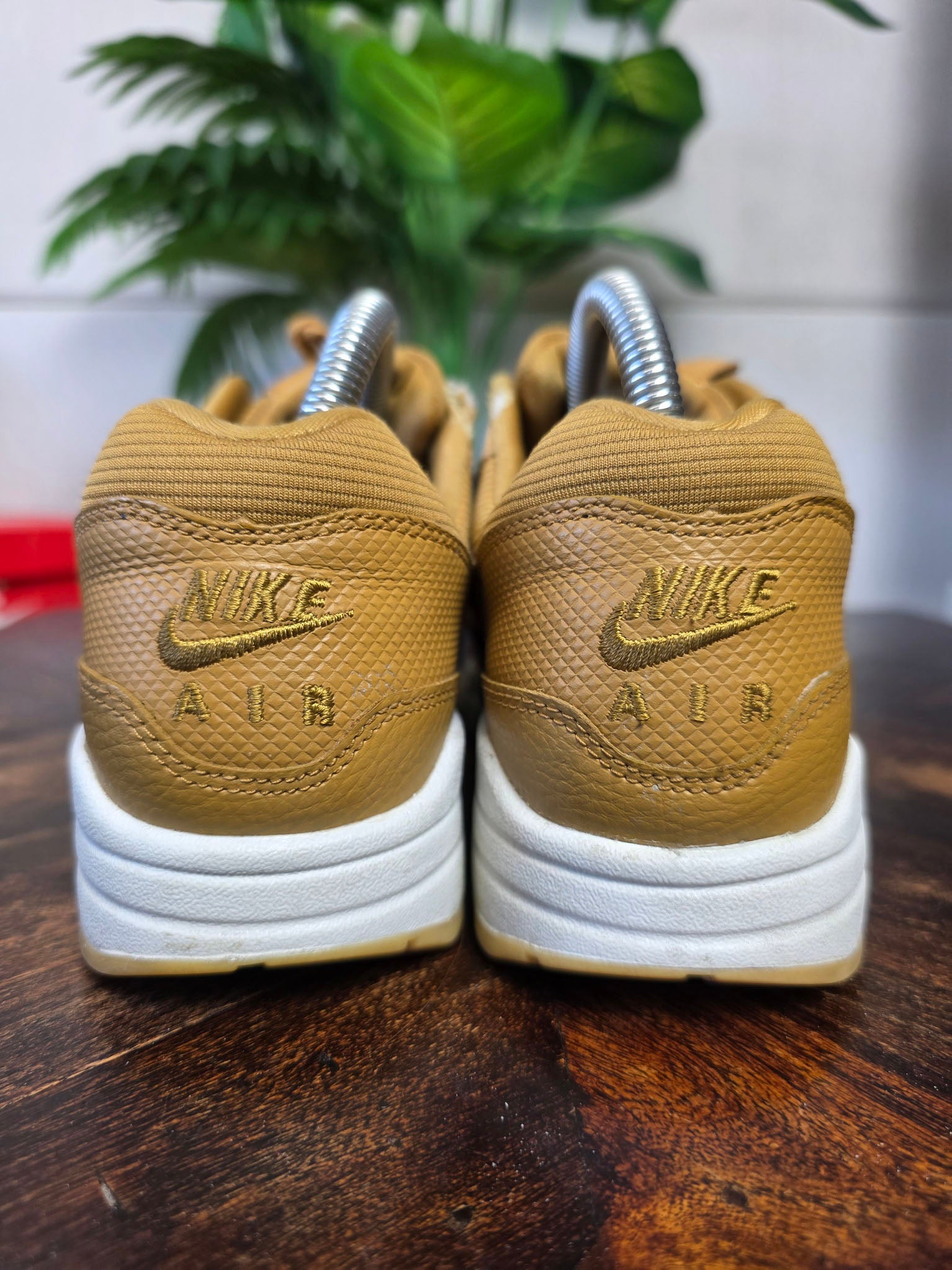 Nike Air Max 1 PRM Wheat Team Orange maat 39