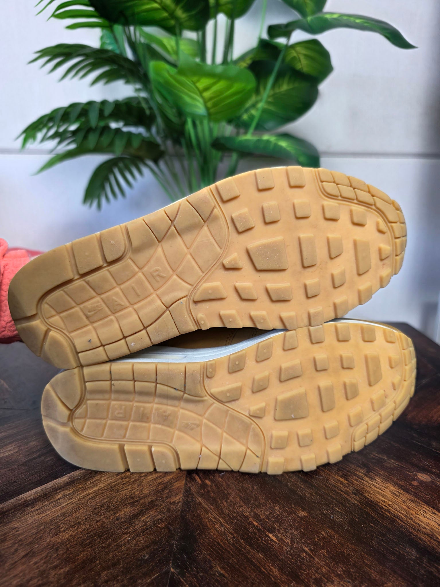 Nike Air Max 1 PRM Wheat Team Orange maat 39