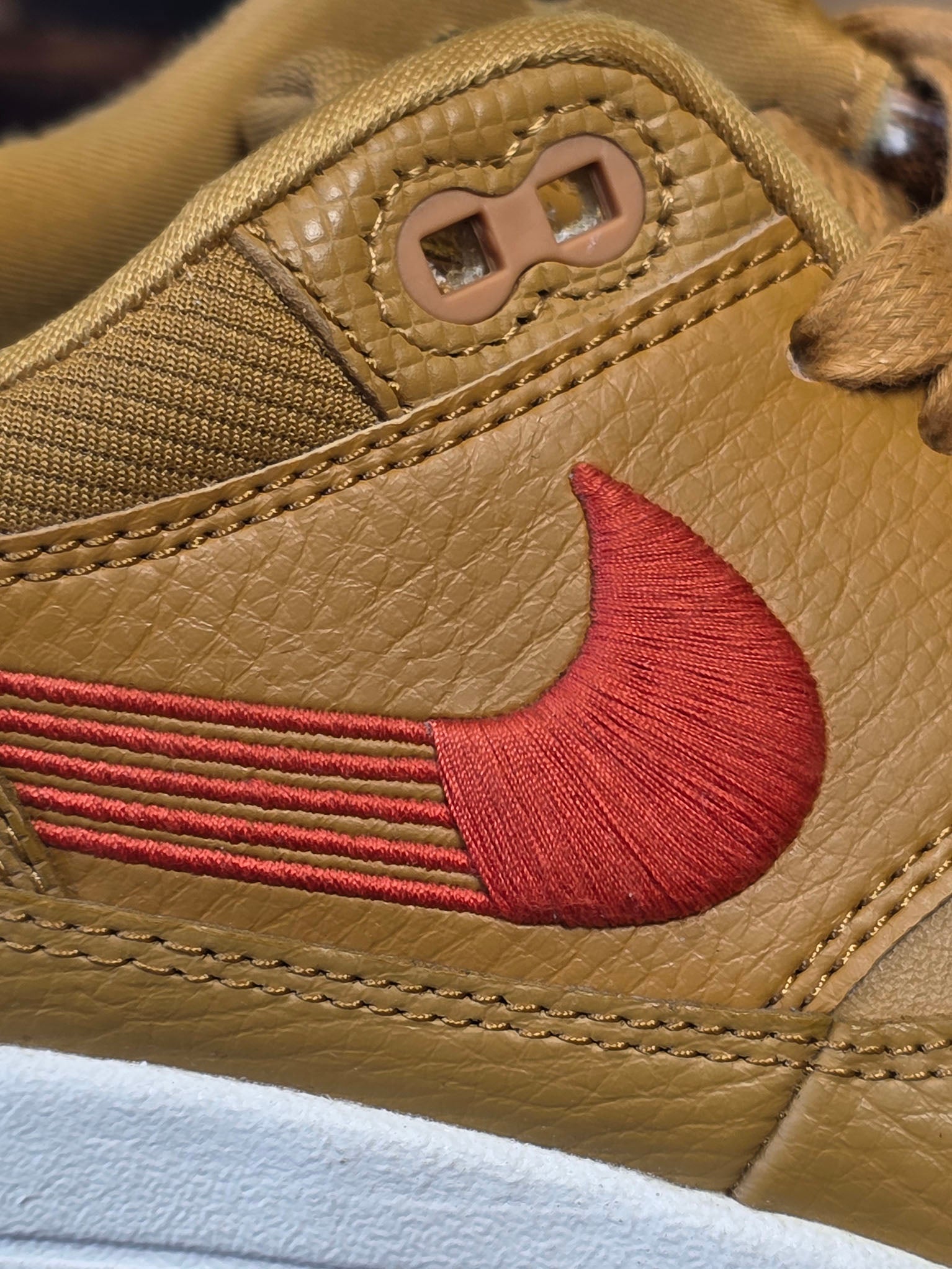 Nike Air Max 1 PRM Wheat Team Orange maat 39