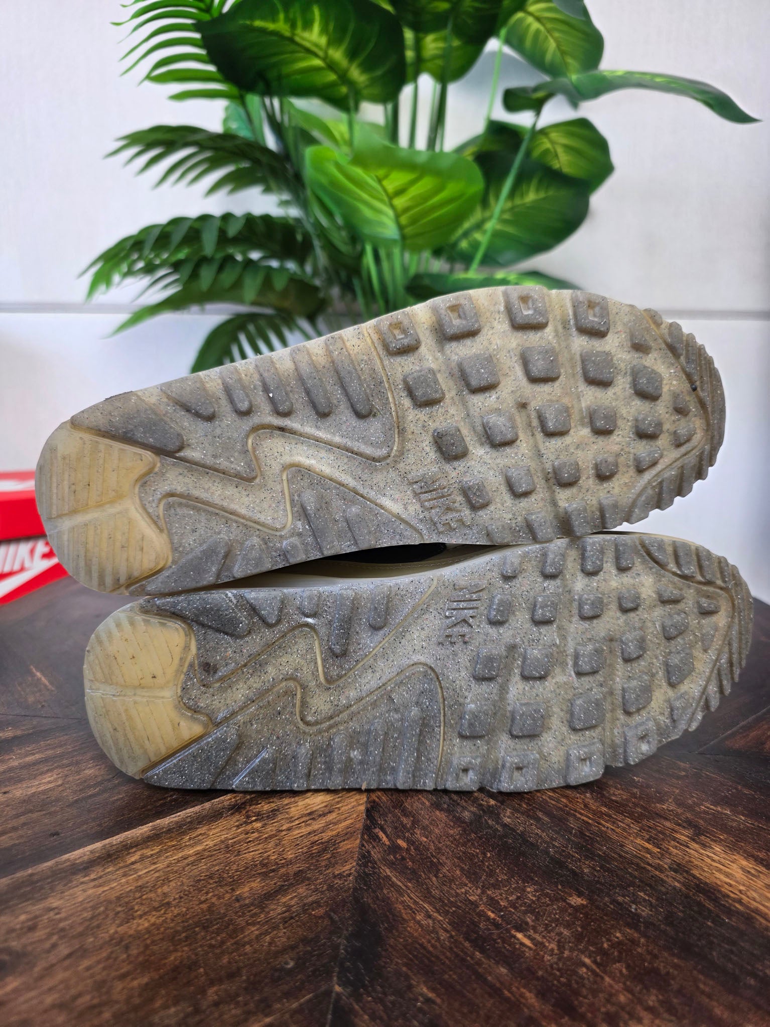 Nike Air Max 90 Terrascape Rattan maat 42
