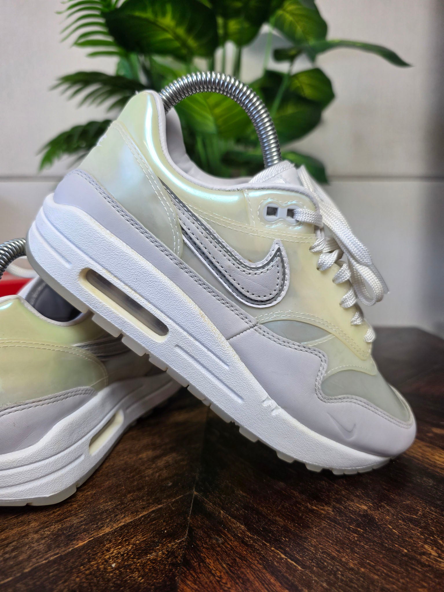 Nike Air Max 1 SNKRS Day White maat 37,5