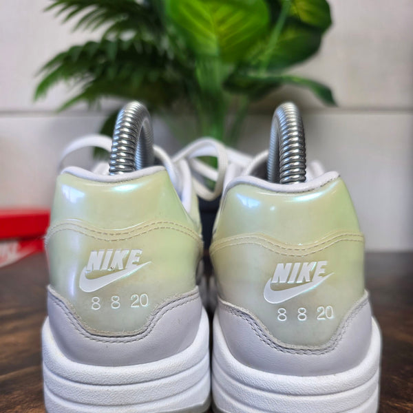 Nike Air Max 1 SNKRS Day White maat 37,5