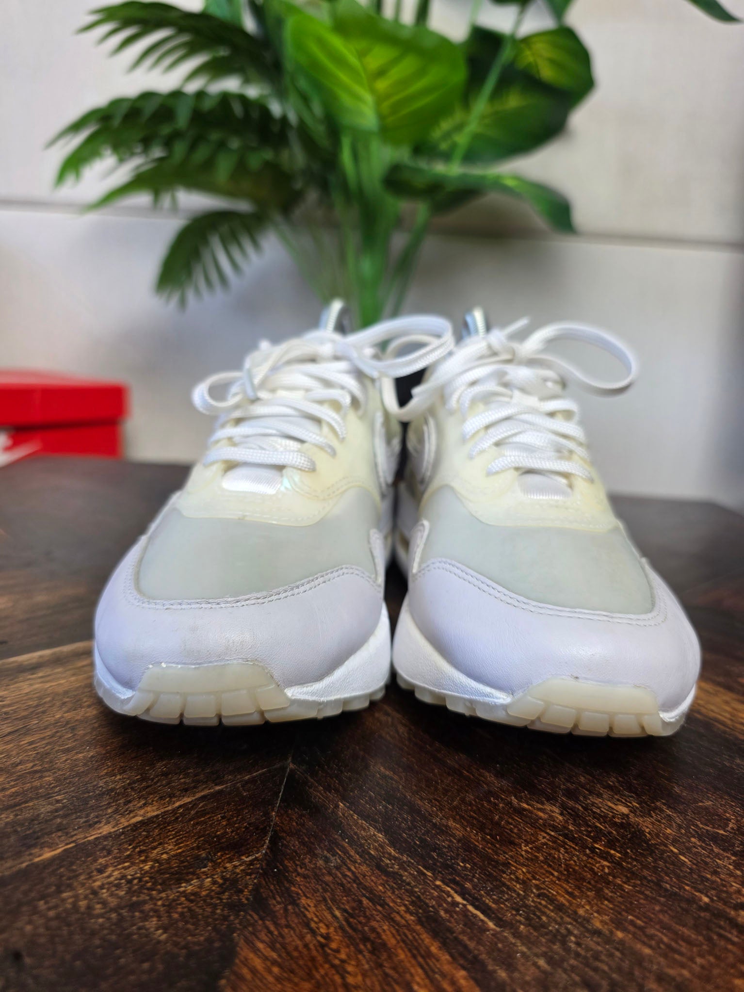 Nike Air Max 1 SNKRS Day White maat 37,5