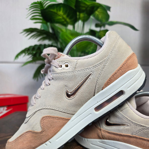 Nike Air Max 1 Jewel Guava Ice maat 42