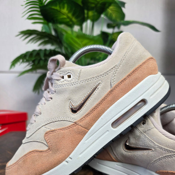 Nike Air Max 1 Jewel Guava Ice maat 42
