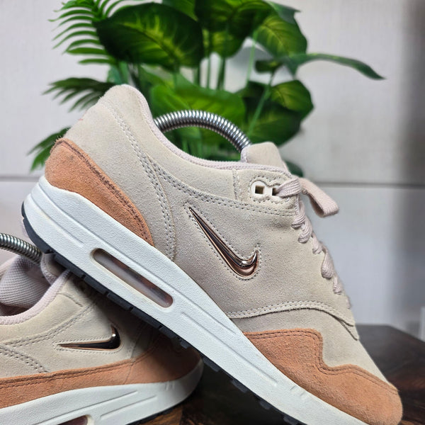 Nike Air Max 1 Jewel Guava Ice maat 42