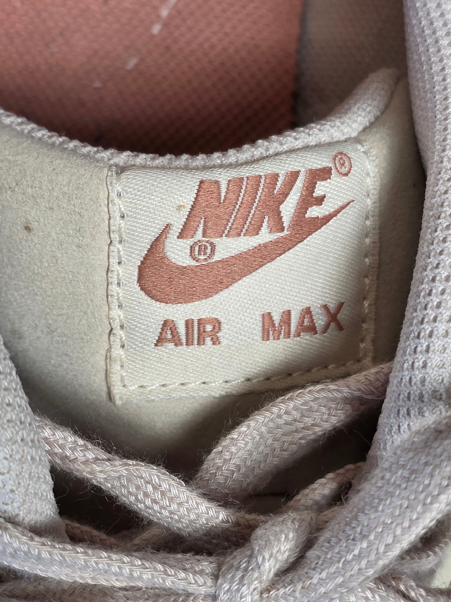 Nike Air Max 1 Jewel Guava Ice maat 42
