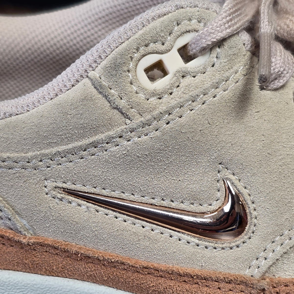 Nike Air Max 1 Jewel Guava Ice maat 42