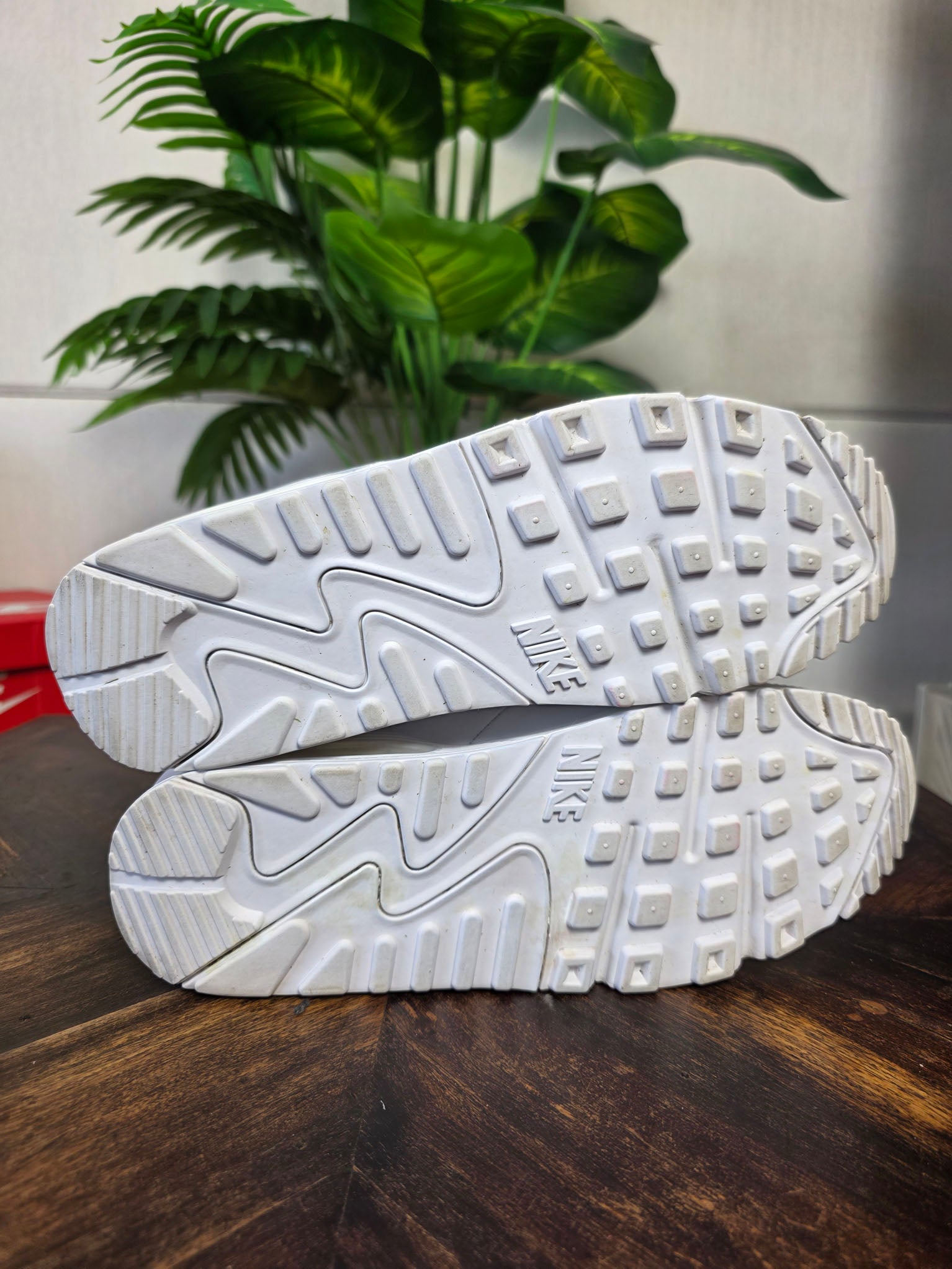 Nike Air Max 90 Lucky Charm White maat 41