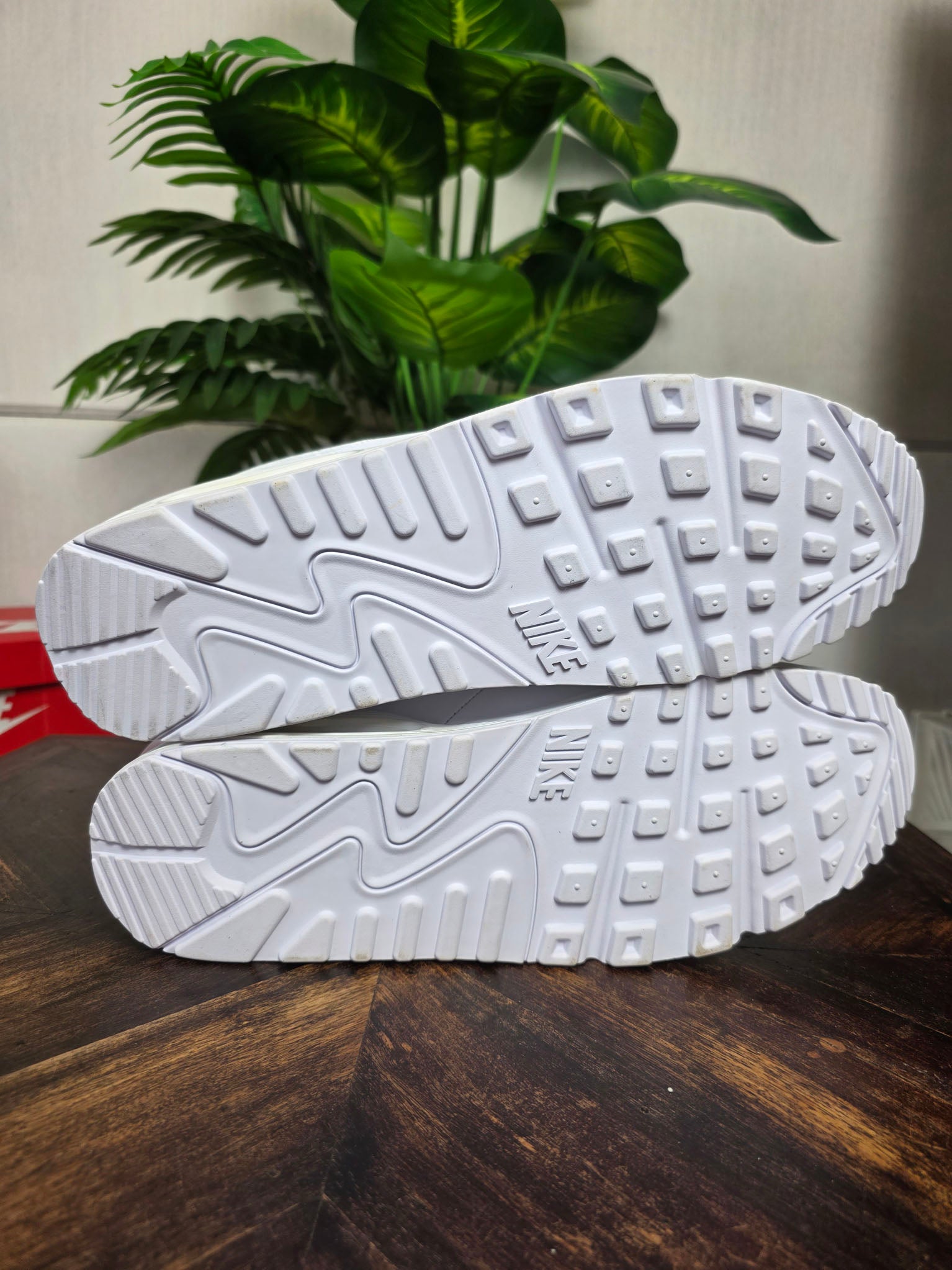 Nike Air Max 90 Triple White maat 49,5