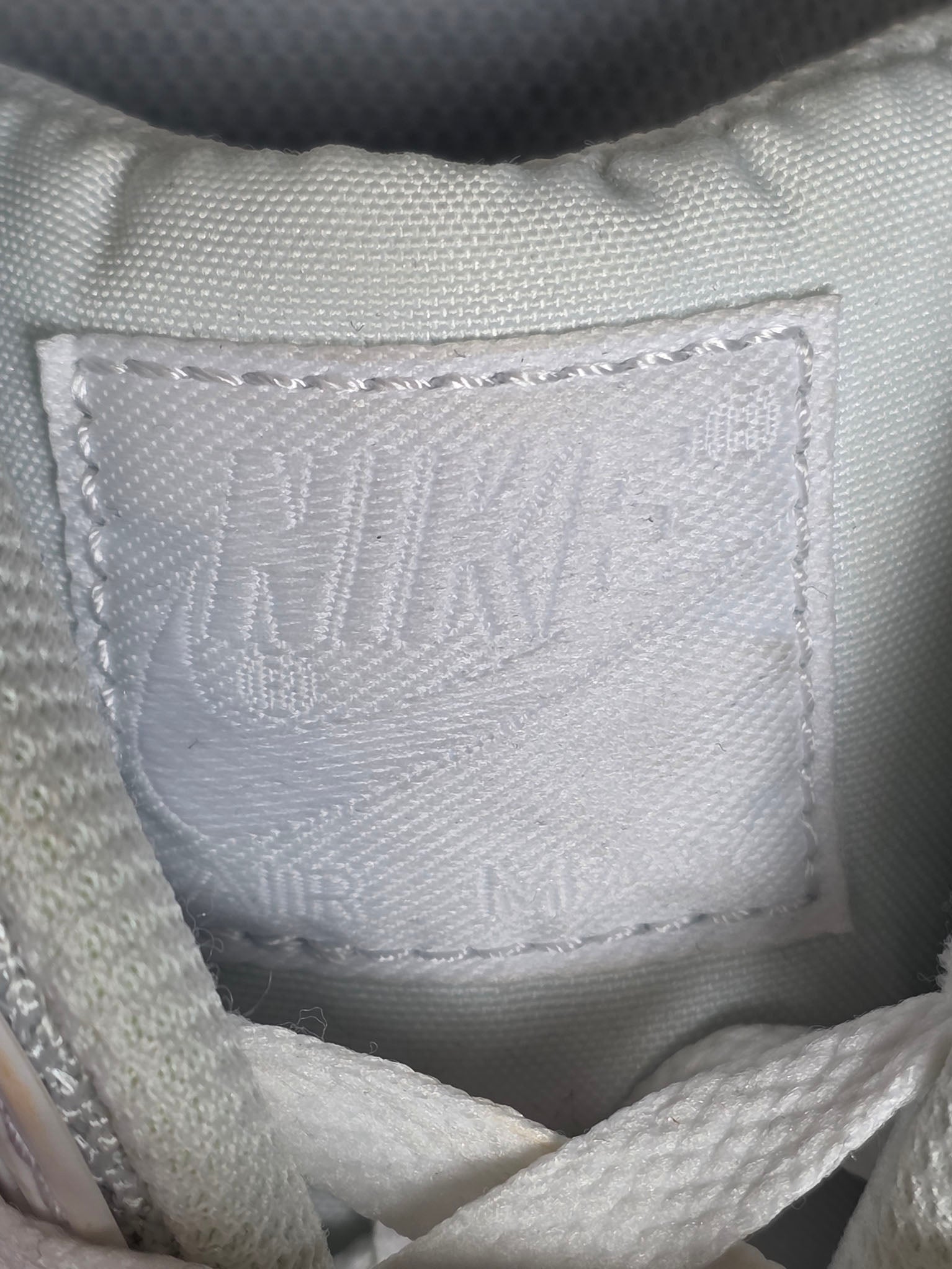 Nike Air Max 90 Triple White maat 49,5