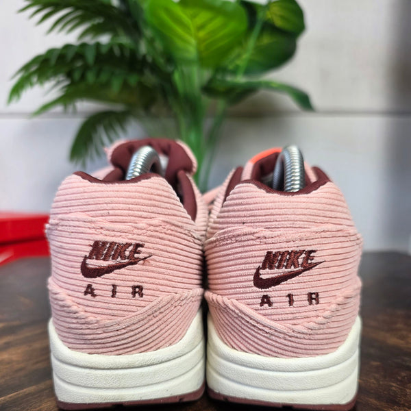 Nike Air Max 1 Coral Stardust Corduroy maat 40