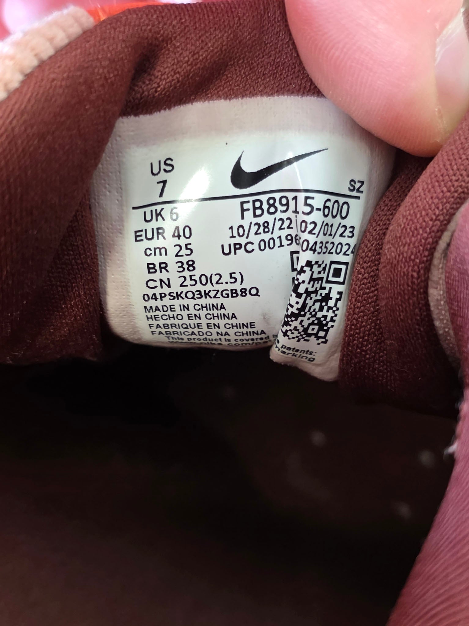 Nike Air Max 1 Coral Stardust Corduroy maat 40