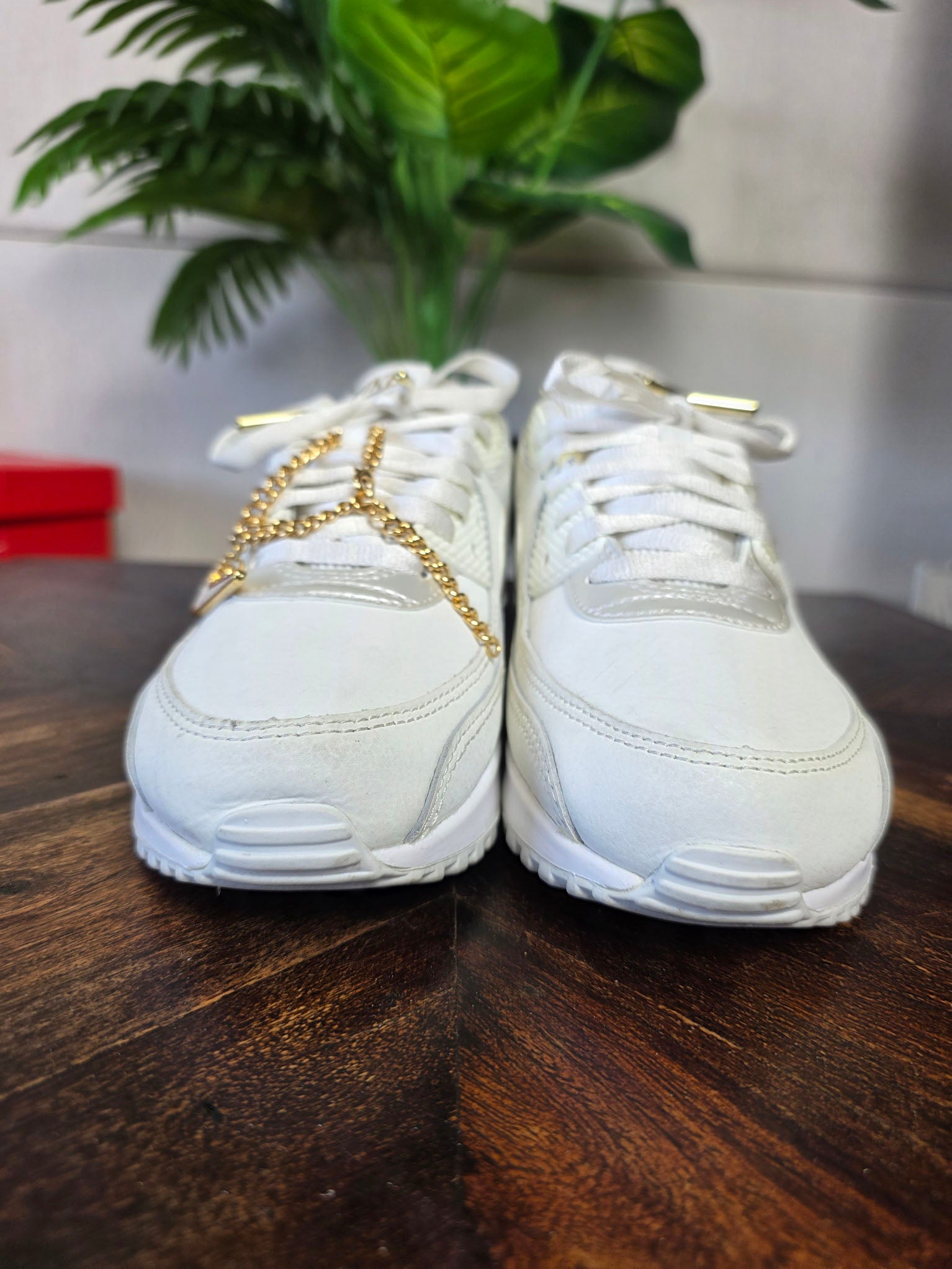 Nike Air Max 90 Summit White Swoosh Chain maat 40,5