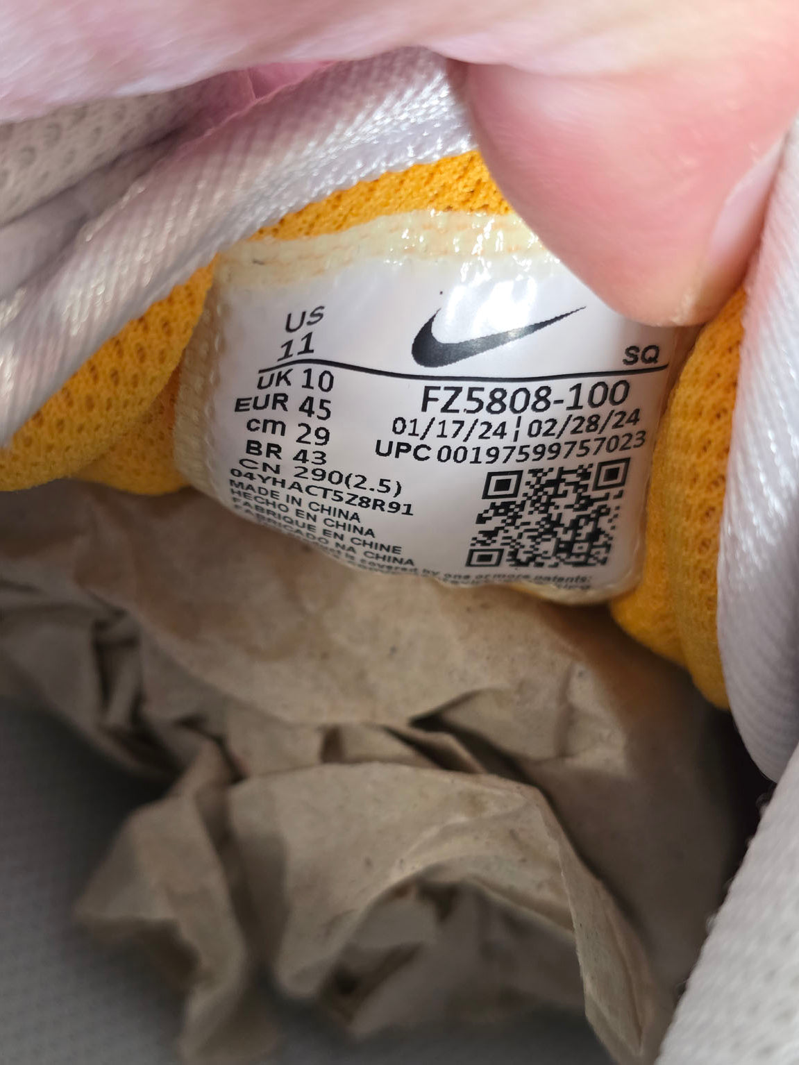 Nike Air Max 1 University Gold maat 45