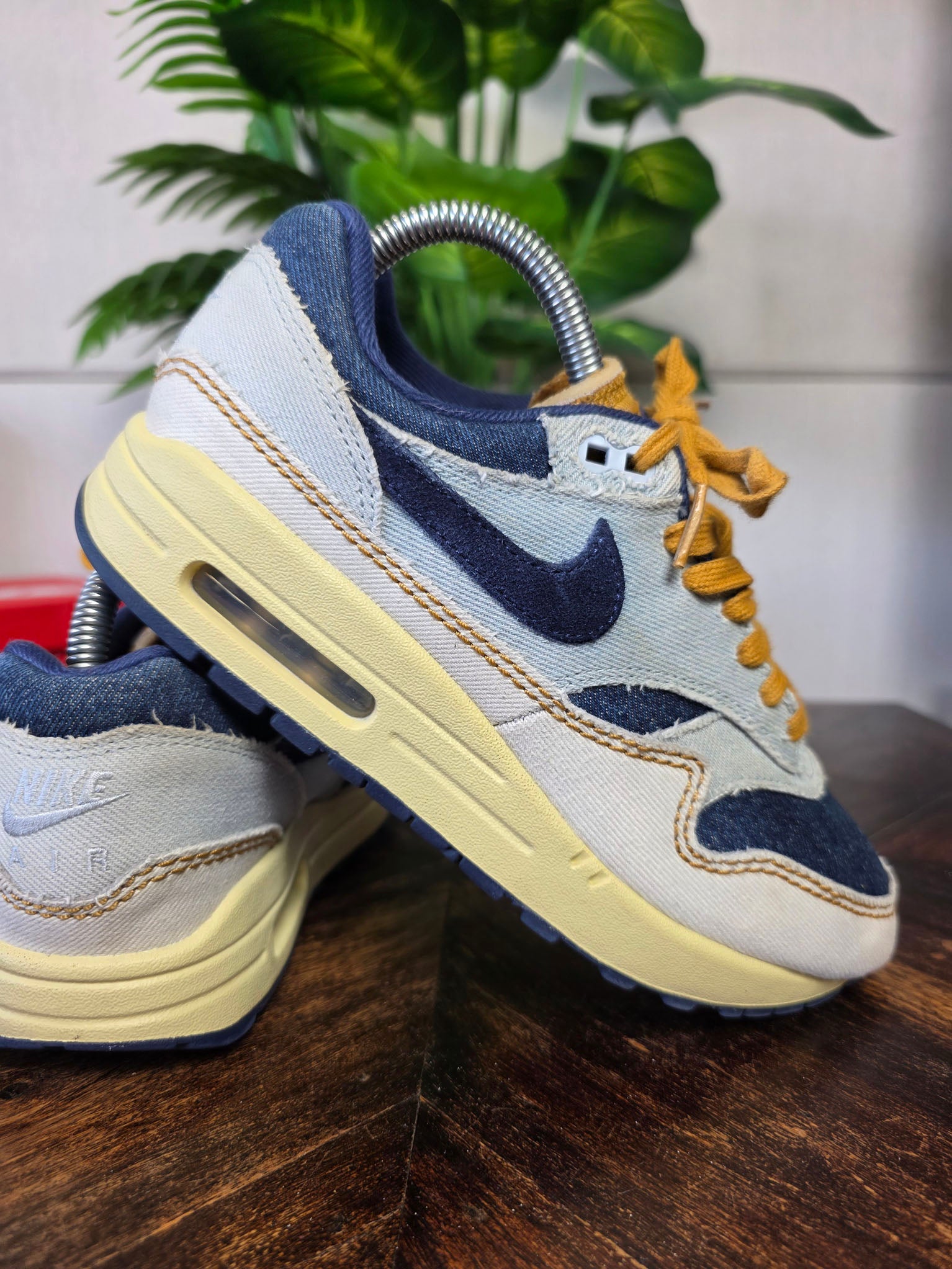 Nike Air Max 1 '87 WMNS Denim Aura maat 38,5