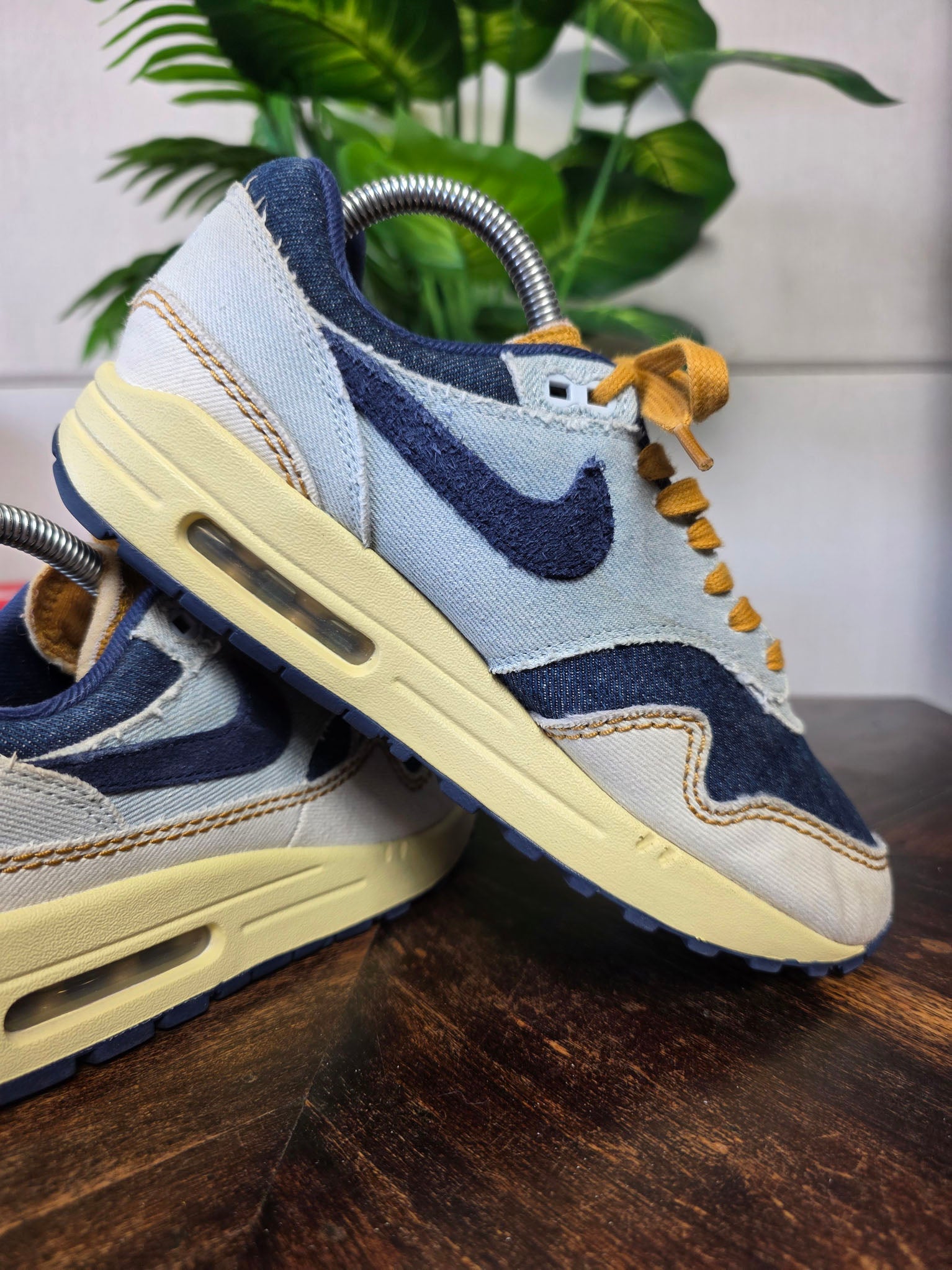 Nike Air Max 1 '87 WMNS Denim Aura maat 38,5