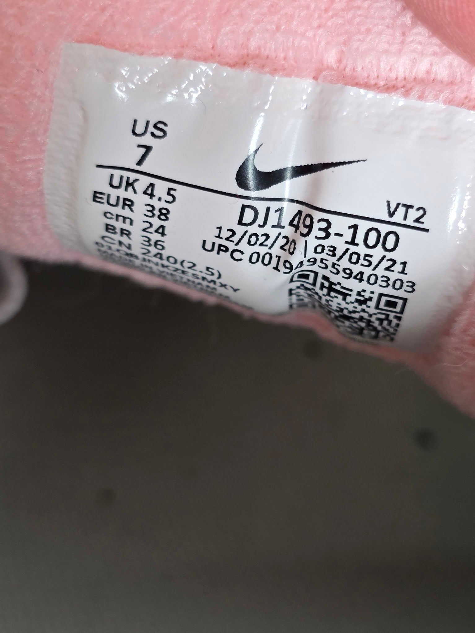 Nike Air Max 90 Light Dew Arctic Punch maat 38