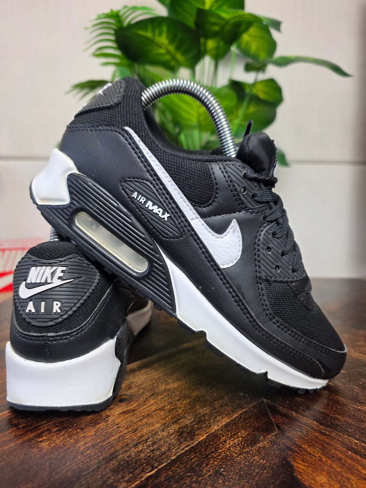 Nike Air Max 90 Black White maat 38,5