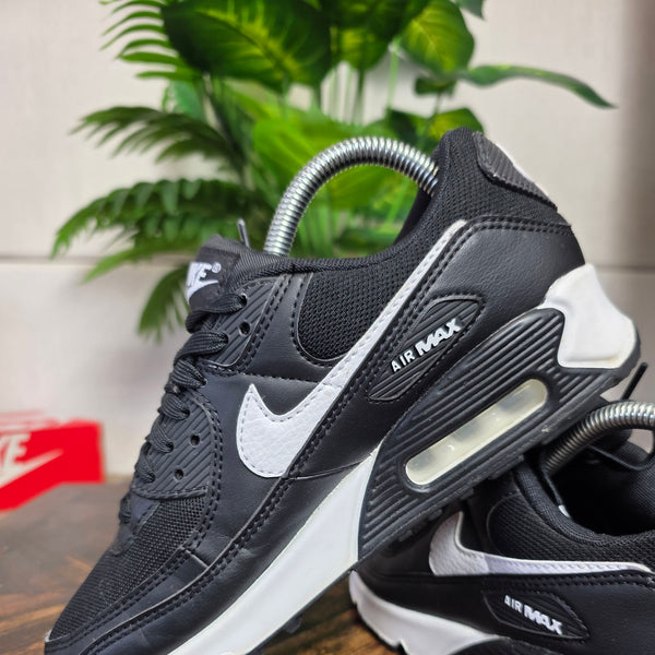 Nike Air Max 90 Black White maat 38,5