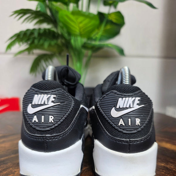 Nike Air Max 90 Black White maat 38,5