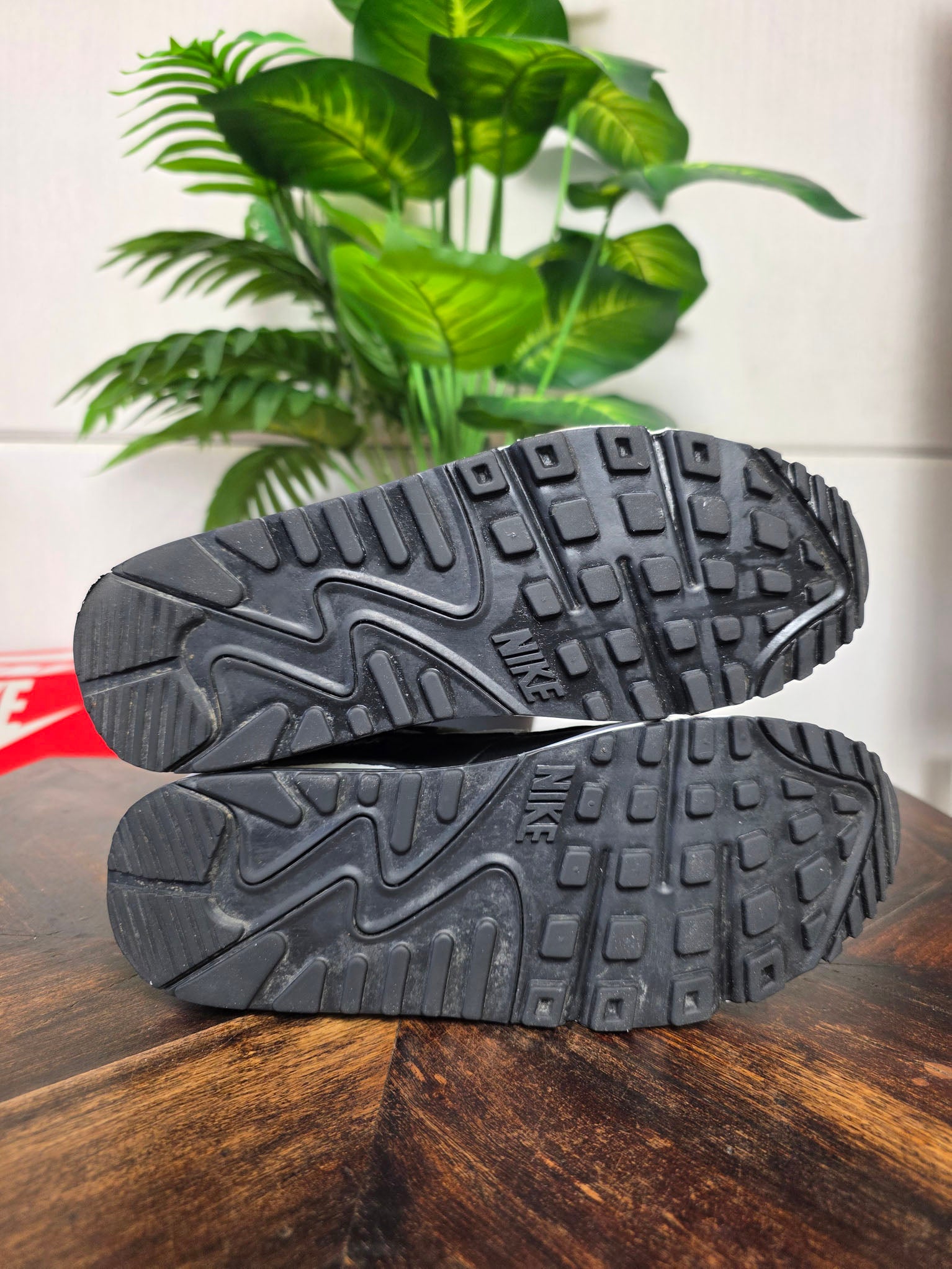 Nike Air Max 90 Black White maat 38,5