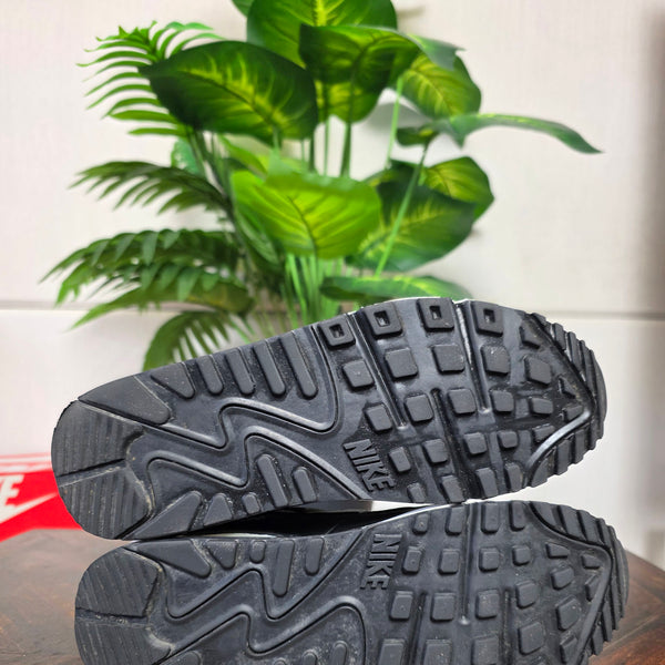Nike Air Max 90 Black White maat 38,5