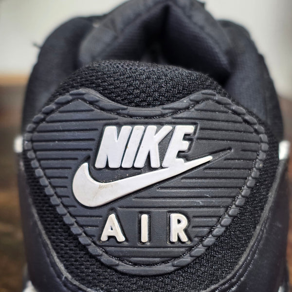 Nike Air Max 90 Black White maat 38,5