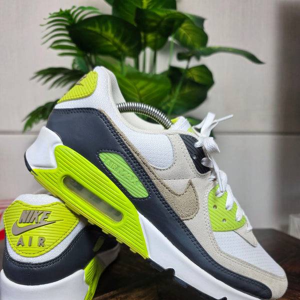 Nike Air Max 90 Cyber Khaki maat 44