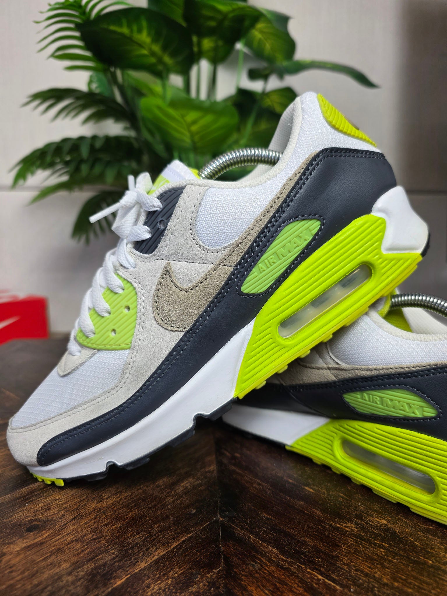 Nike Air Max 90 Cyber Khaki maat 44