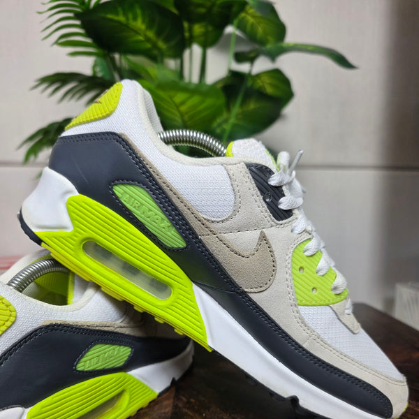 Nike Air Max 90 Cyber Khaki maat 44