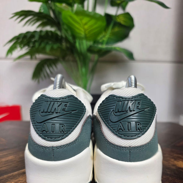 Nike Air Max 90 Vintage Green maat 40