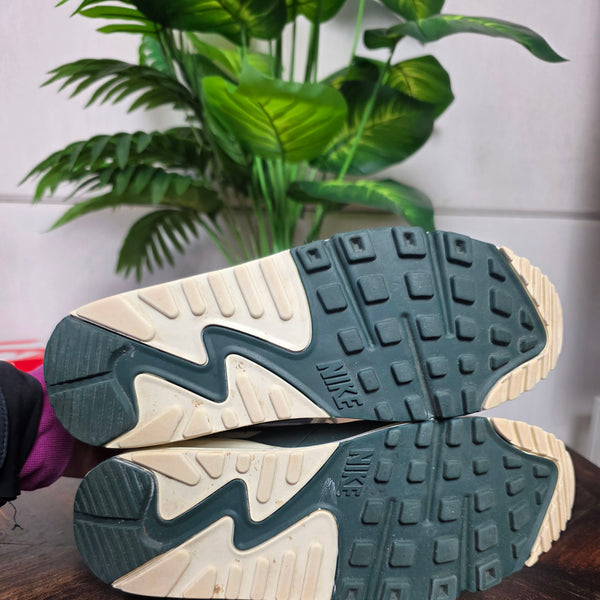 Nike Air Max 90 Vintage Green maat 40