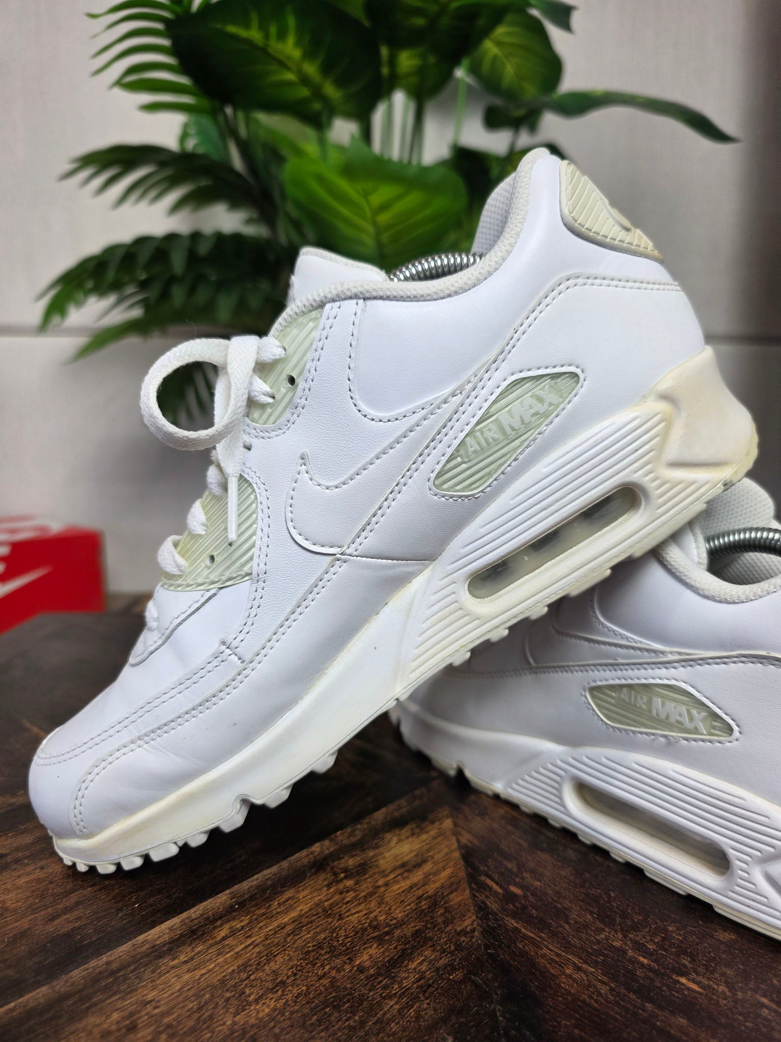 Nike Air Max 90 Triple White LTR maat 42,5