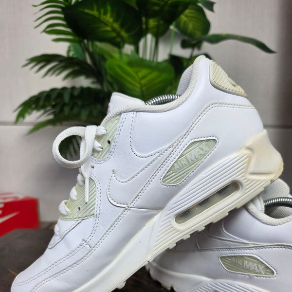 Nike Air Max 90 Triple White LTR maat 42,5