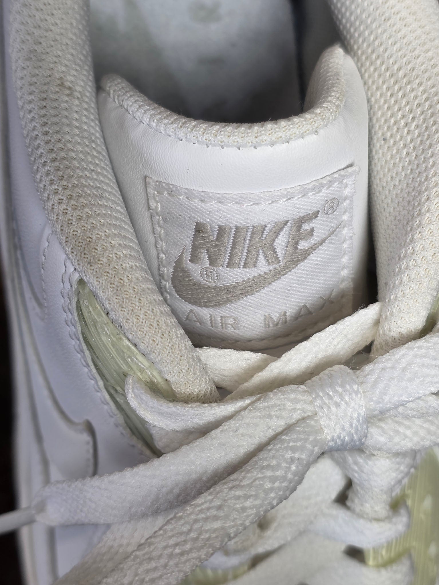 Nike Air Max 90 Triple White LTR maat 42,5