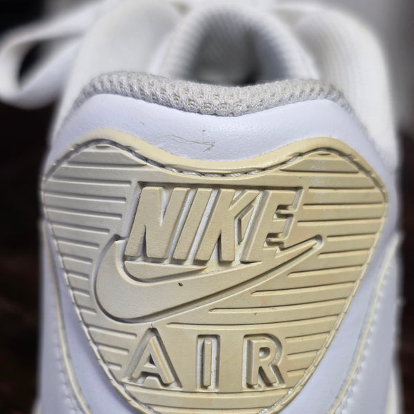 Nike Air Max 90 Triple White LTR maat 42,5