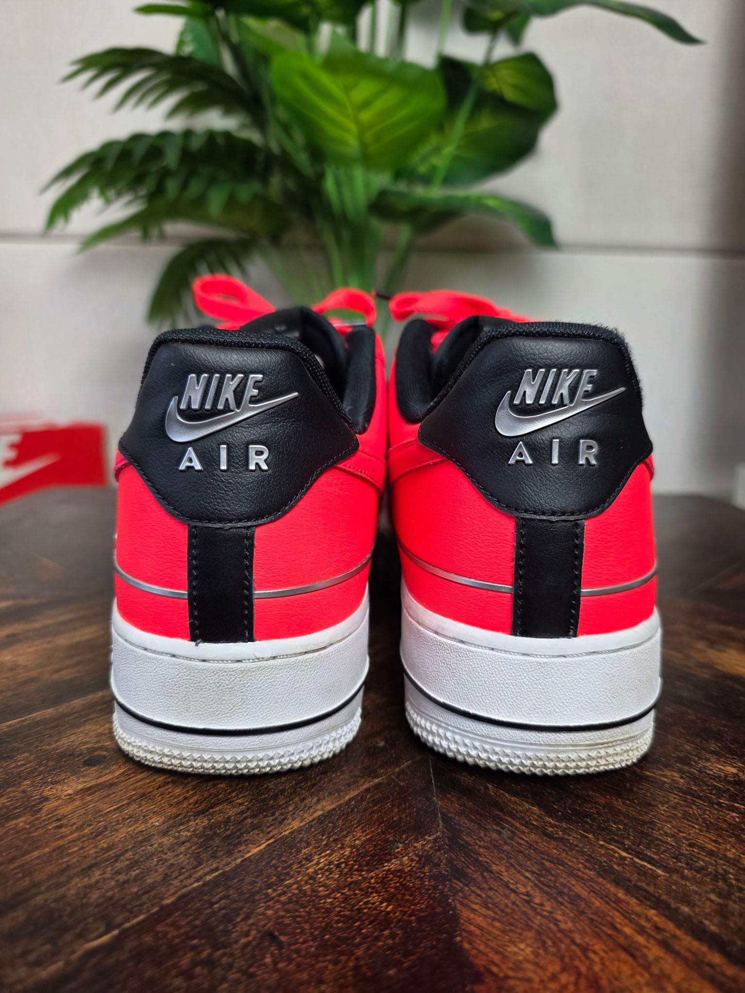 Nike Air Force 1 '07 Laser Crimson maat 44