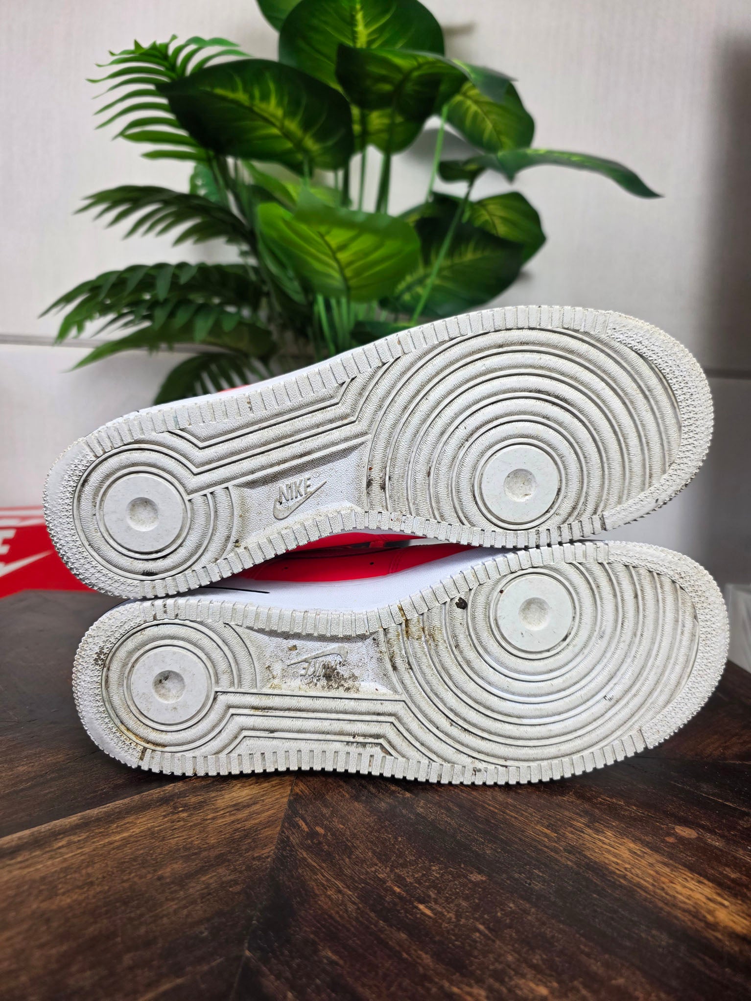 Nike Air Force 1 '07 Laser Crimson maat 44